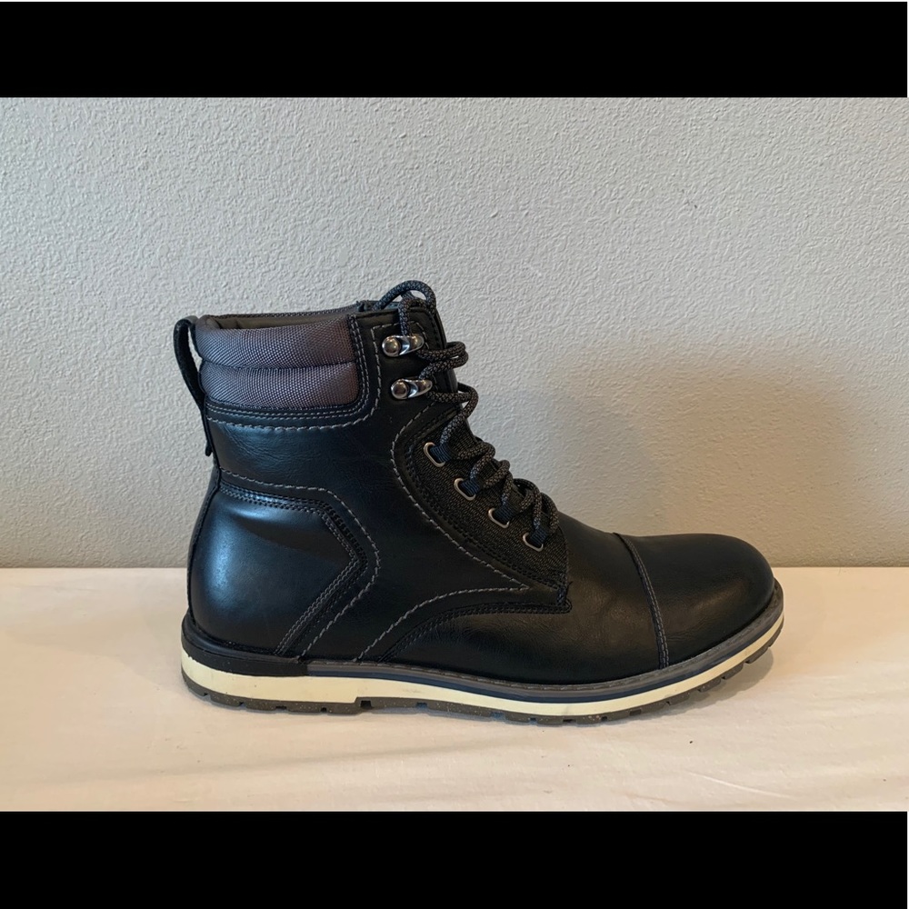 Sonoma Boots High Top Black Fashion Style 10.5